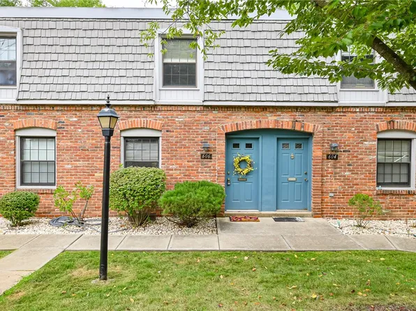 606 Carriage Cir, Pittsburgh, PA 15205