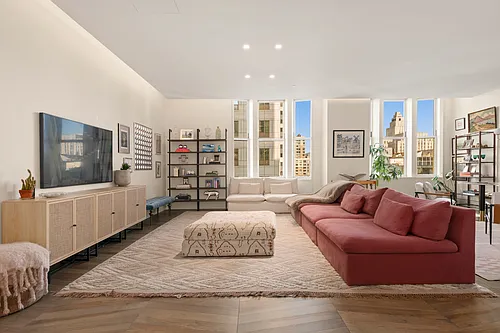 49 Chambers St #8E Photo 1