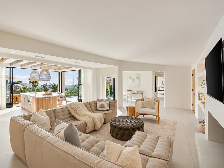 Unwind in pure serenity, with light-filled design and thoughtful touches.