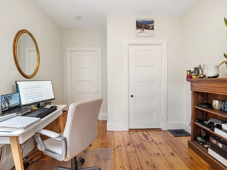 52 Waterhouse St #52 — Photo 18