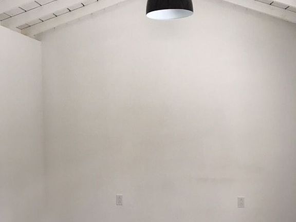 5th image of 204 Termino Ave #C