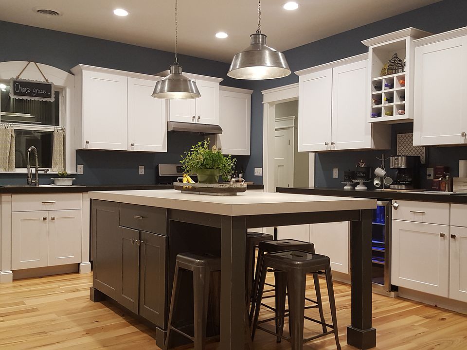1st image of 1321 Kinney Ave NW