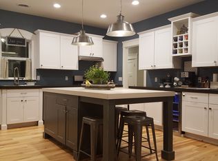 1321 Kinney Ave NW, Grand Rapids, MI 49534