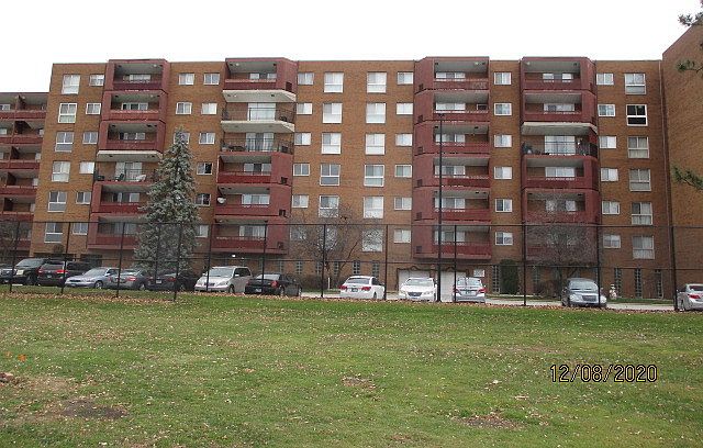 1st image of 200 Park Ave APT 321