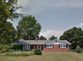 3810 Hillcrest Dr, Columbia, PA 17512