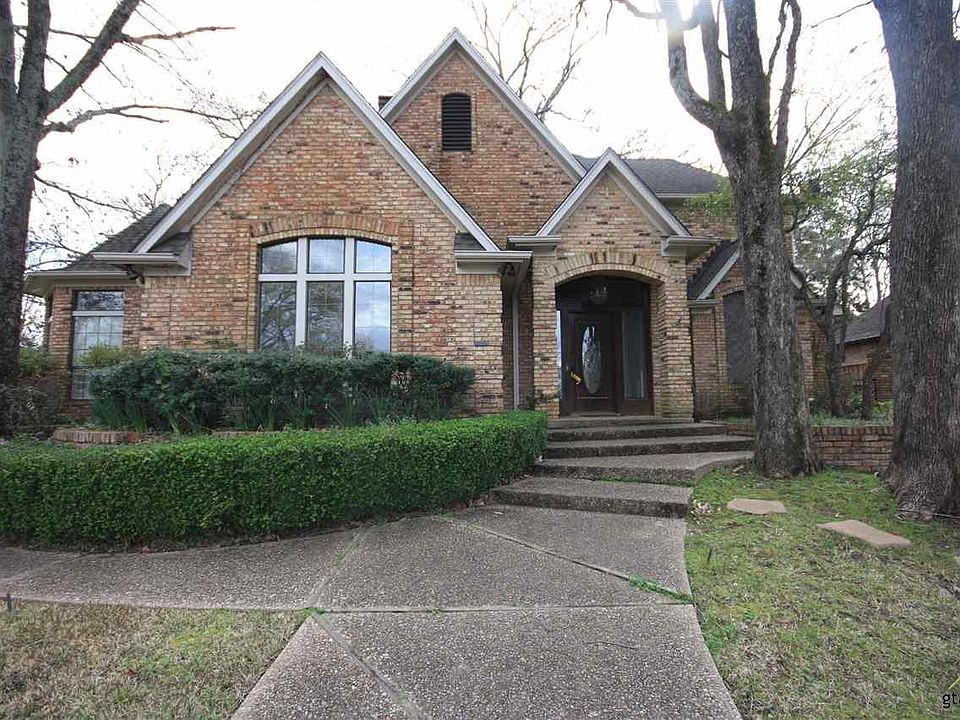 1st image of 1502 Royal Oak Dr
