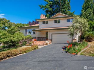 15734 14th Ave SW, Seattle, WA 98166