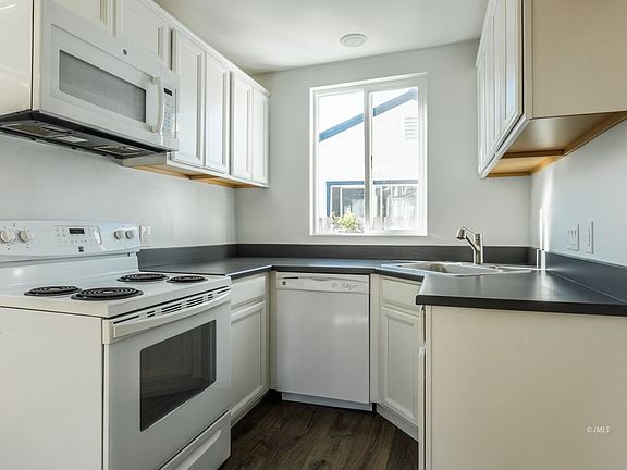 3rd image of 537 N 2nd St