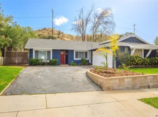22626 La Rochelle Dr, Santa Clarita, CA 91350