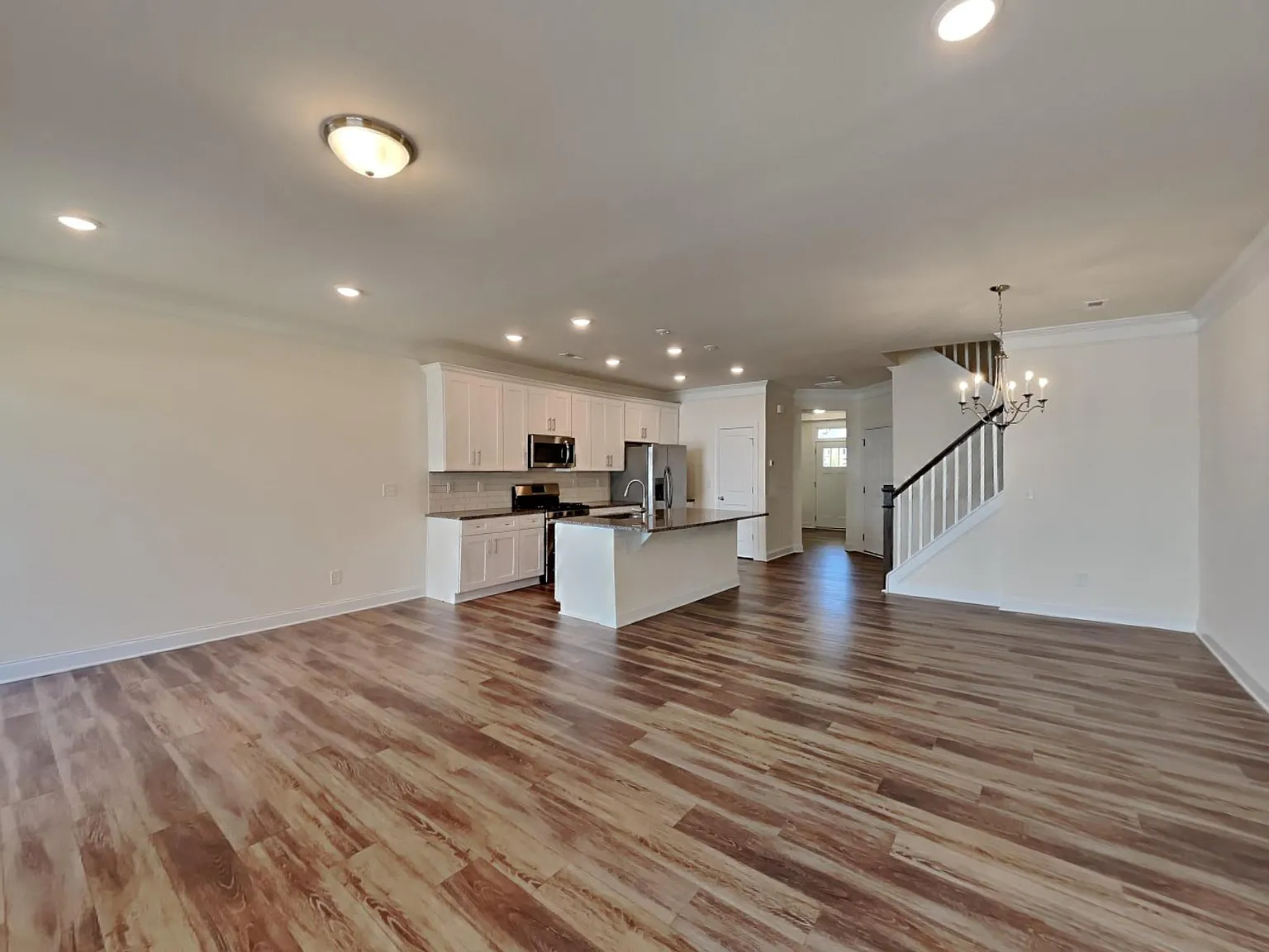 6422 Keeton Ln — Photo 2