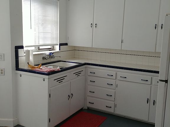 5th image of 2130 Wyndhurst Rd #2