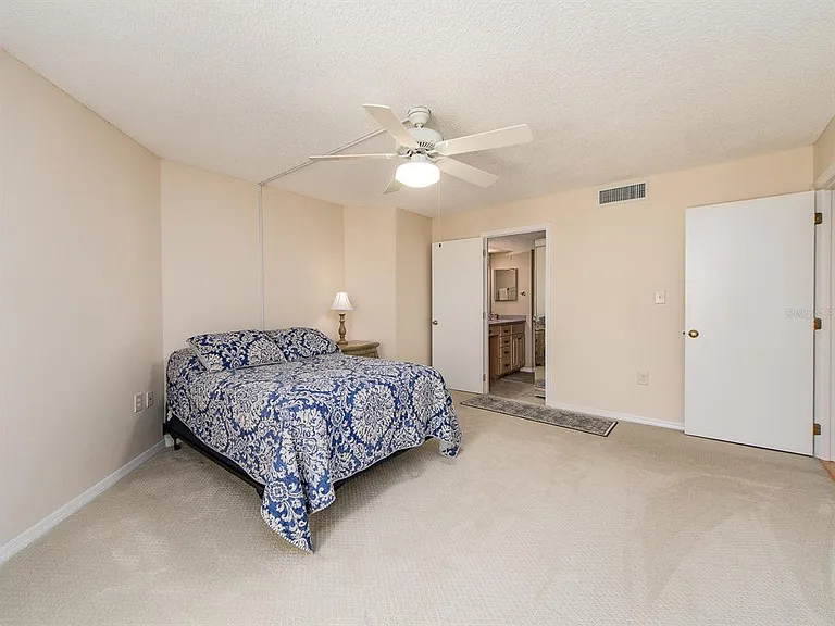 690 Island Way #404 — Photo 18