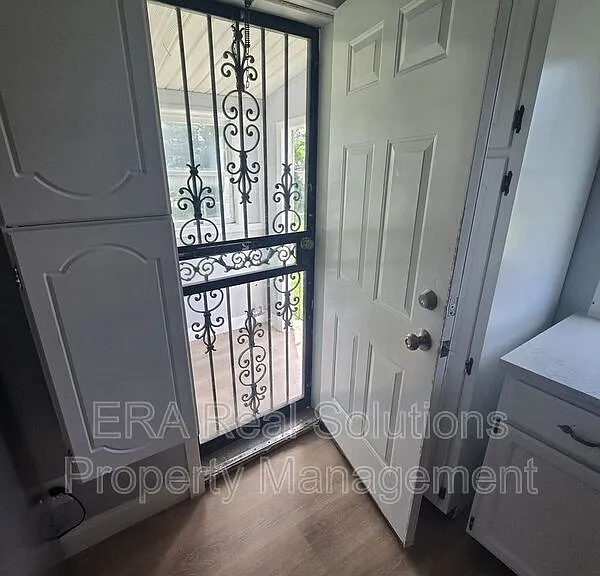 1282 Joyce Ave — Photo 17