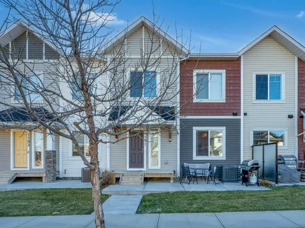 1191 N Channelside Dr SW, Airdrie, AB T4B 4L3
