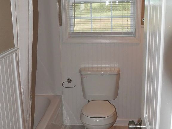 5th image of 10857 Danny Bryan Rd #C