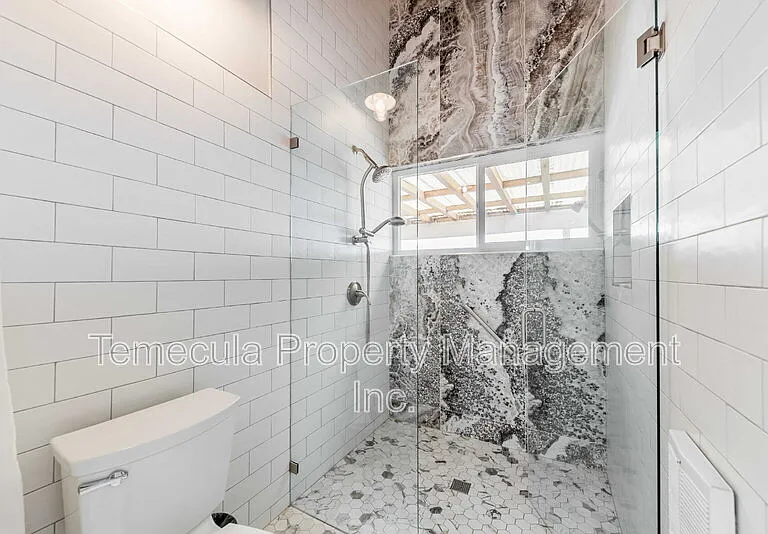 2655 Loring St — Photo 11