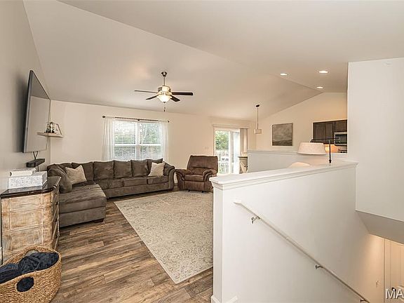 4th image of 162 Williamsburg Ln