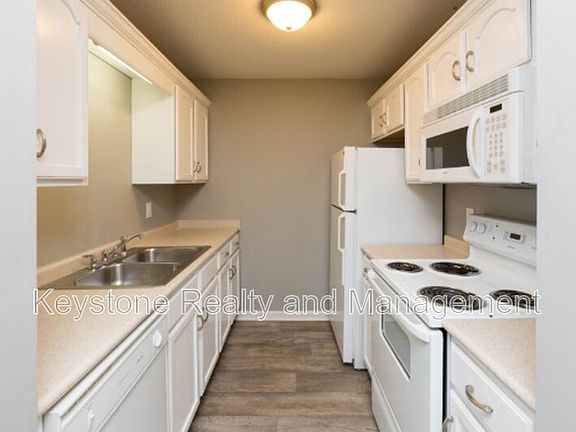 5th image of 3301 Royster Ln APT 1004