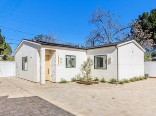 19533 Strathern St, Reseda, CA 91335