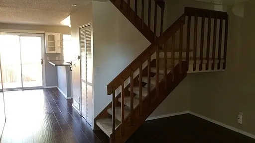6853 Mountain Top Ln — Photo 5