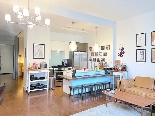 Rented by Modern Spaces | media 2