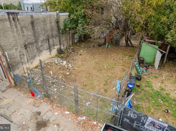 2030 N Orianna St, Philadelphia, PA 19122