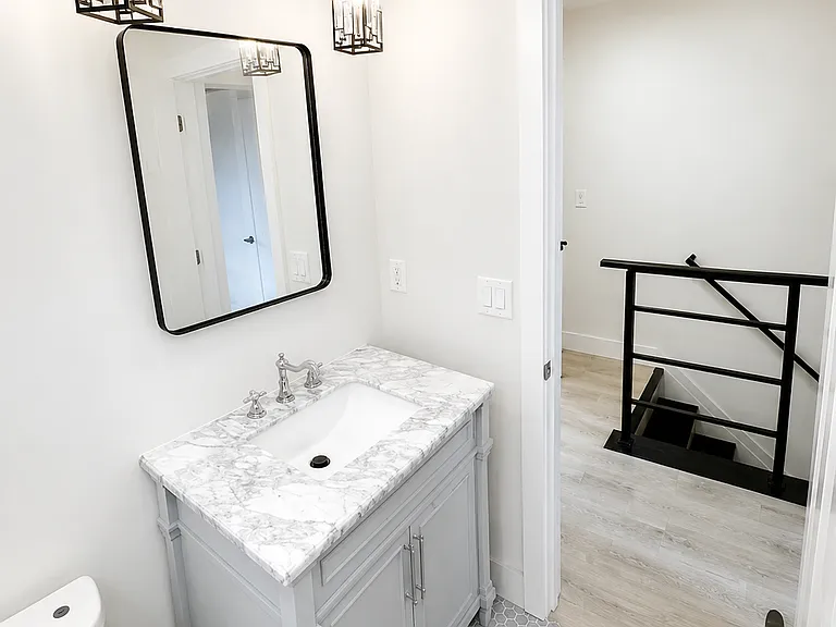 3123 Colonial Way #H — Photo 6