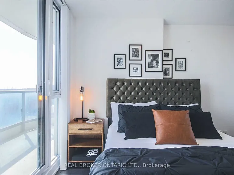 9471 Yonge St #623 — Photo 14