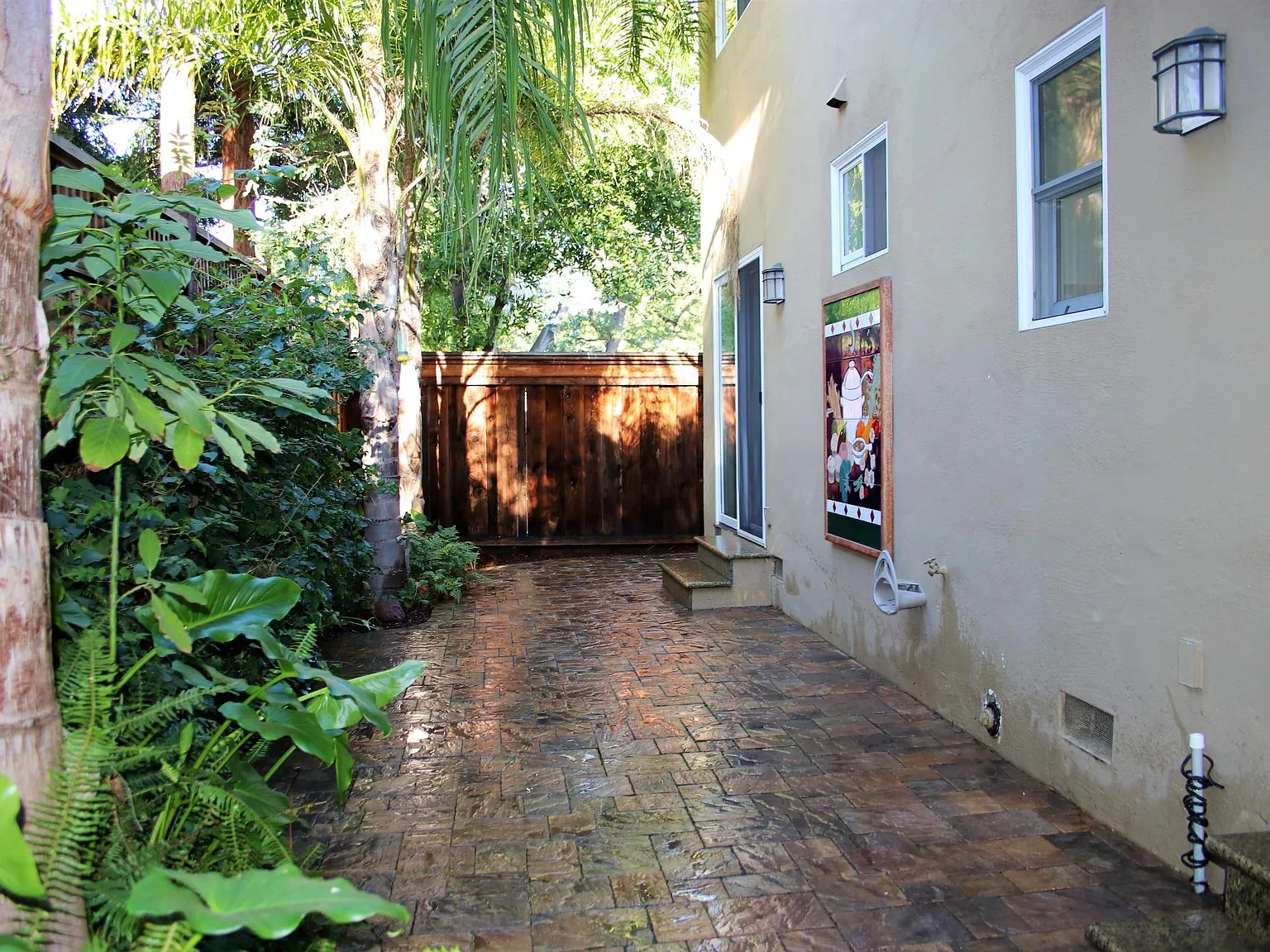 2 bed, 800 sqft, $4,095 — Photo 2