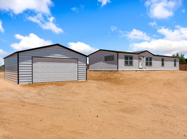 45 10th Ave NE, Rio Rancho, NM 87144