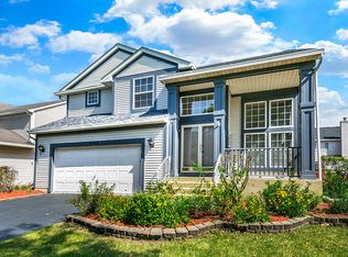 2144 Skylane Dr, Naperville, IL