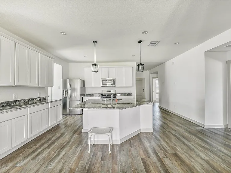1004 Great Barracuda Ln — Photo 8