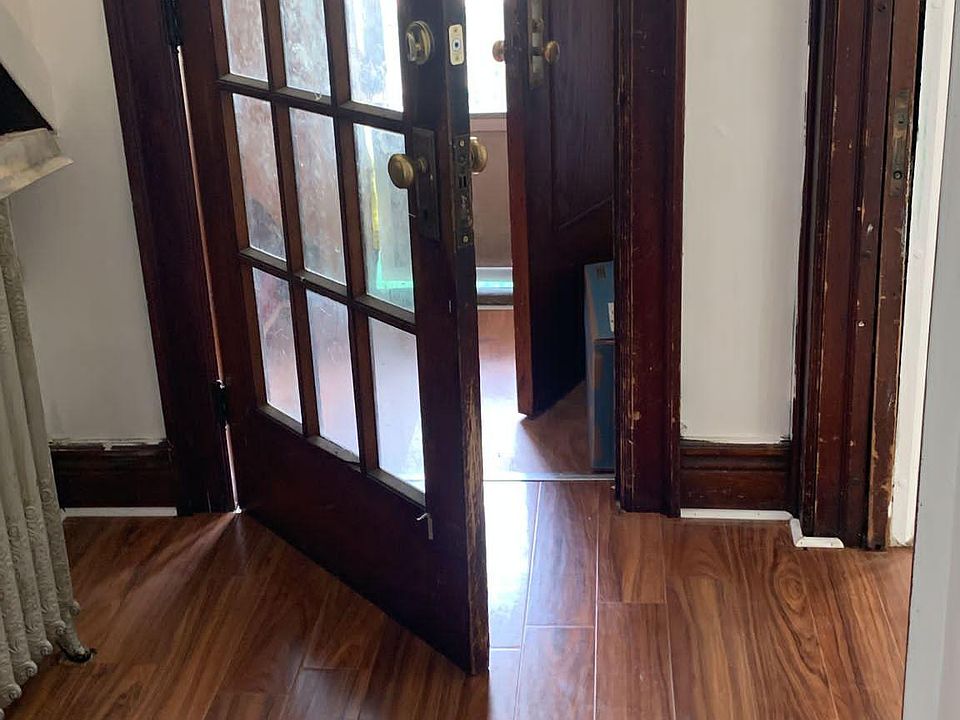 1st image of 132 Moselle St #1