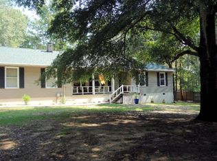1317 Lake Dr, Summerton, SC 29148