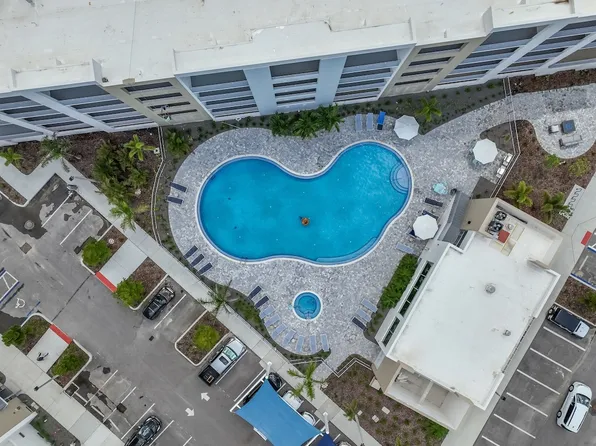 1703 N Tamiami Trl Unit 301, Sarasota, FL 34234