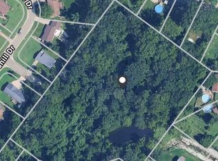 525 Fairwick Dr, Saint Louis, MO 63129