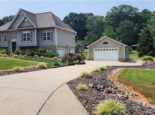 135 Dublin Rd, Advance, NC 27006