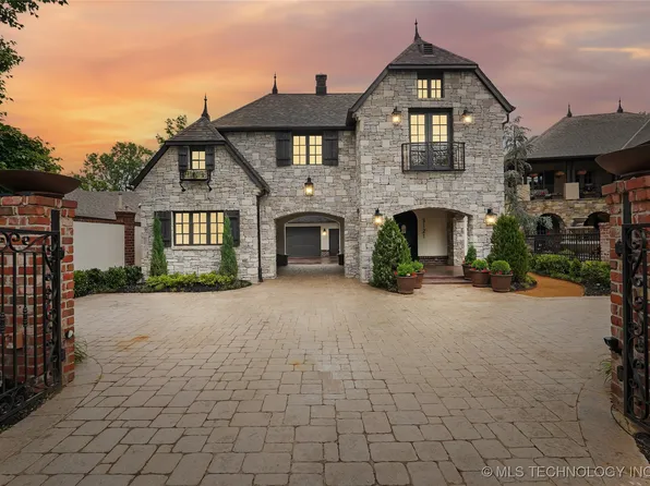 3121 S Rockford Dr, Tulsa, OK 74105