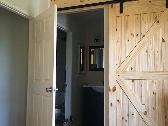Master Bath/Walk-in Closet
