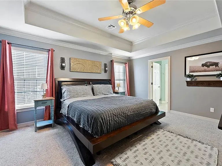 1200 Medway Ln — Photo 6