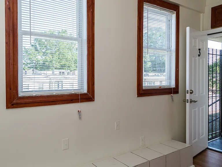 1715 Capitol Ave NE #3 — Photo 16