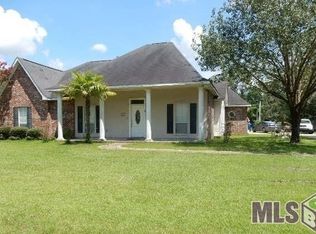 7482 Connelly Ct, Denham Springs, LA 70726
