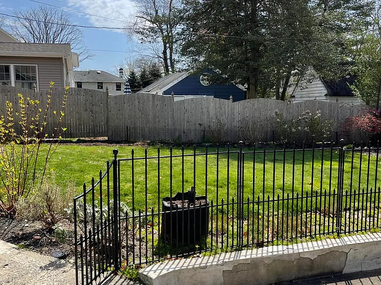 510 Blanchard Pkwy — Photo 2
