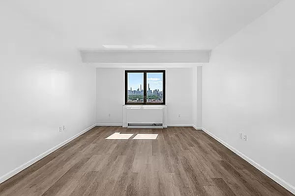 Rented by REAL New York | media 3