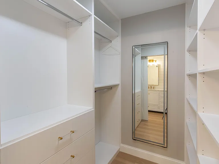 2478 Bedford Mews Dr — Photo 10