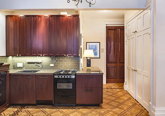 Sold by Stribling | media 4