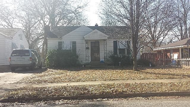1st image of 4063 Cecil Ave