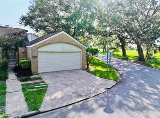 1802 Veranda Dr, West Columbia, TX 77486