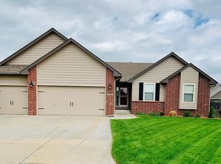 4067 N Westbrook Ct, Maize, KS 67101