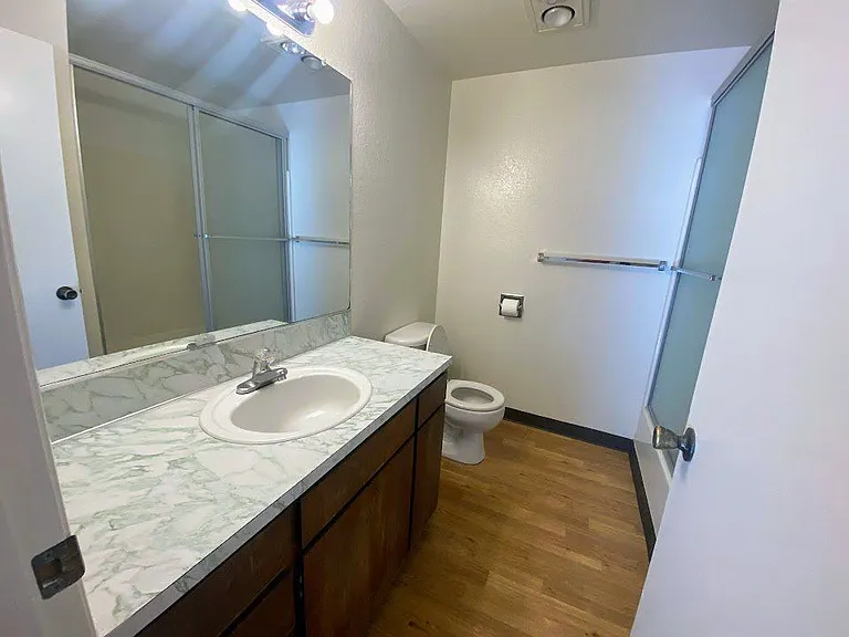 2487 NE Kerr St #12 — Photo 10